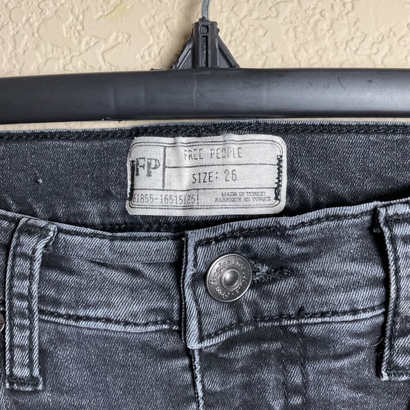 Free People Womens 26 Black Distressed Skinny Mid Rise Denim Jeans‎ - Picture 6 of 8